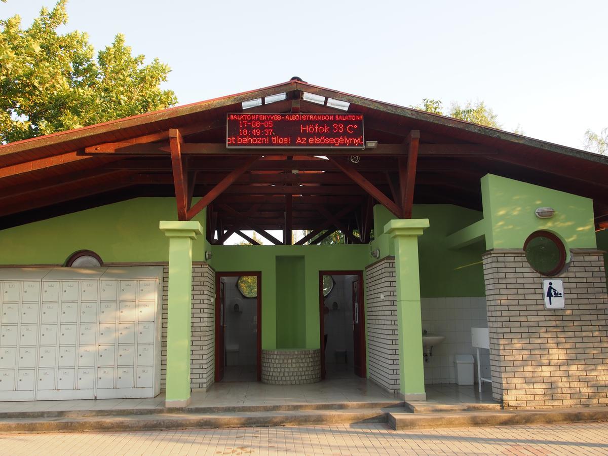 Laszlo Nyaralohaz Balatonfenyves Exteriér fotografie